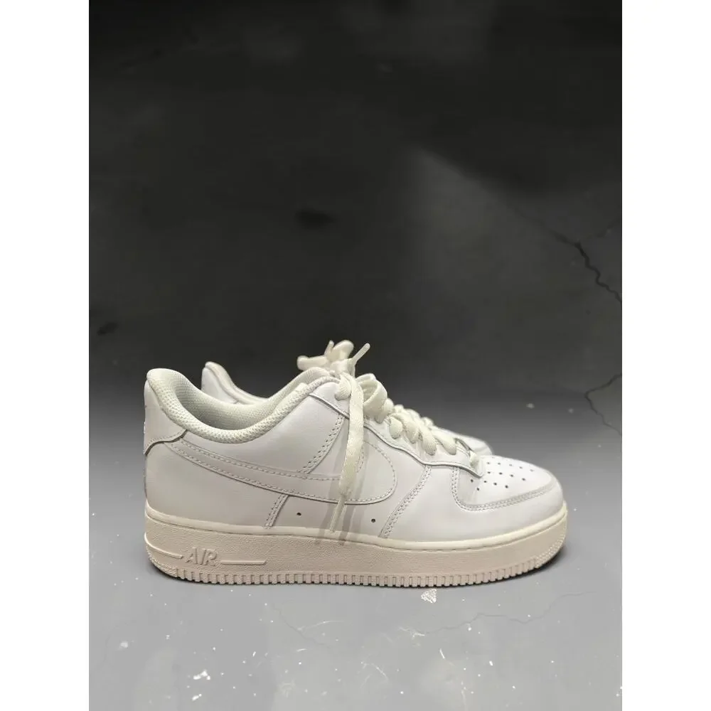 Nike Air Force 1 '07 White CW2288-111 Men's 8 / Women's 9.5 Used